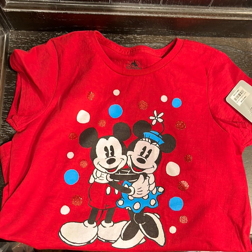 Disney Mickey and Minnie shirt 10/12